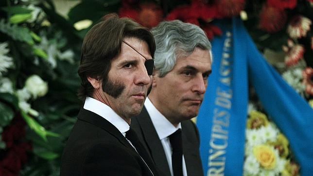 Juan José Padilla, inseparable de Adolfo Suárez Illana en la muerte de su padre