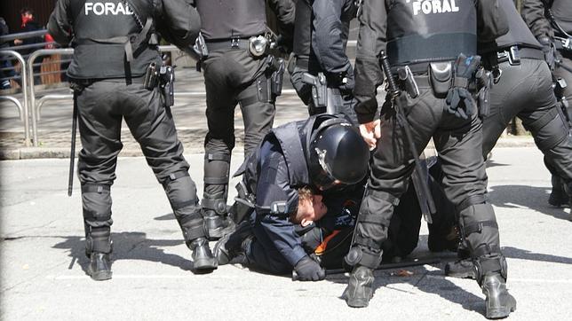 Al menos cuatro detenidos en incidentes provocados por el sindicato estudiantil navarro