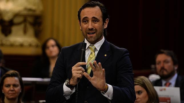 La botica que da dolores de cabeza a José Ramón Bauzá