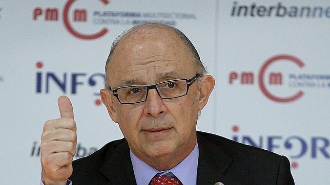 Las administraciones pagan con 111 días de retraso, cuatro veces más tarde que el límite legal