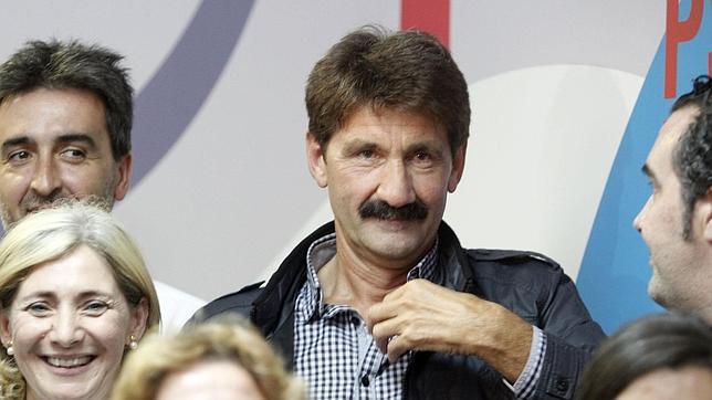 El juez reabre el caso ante los indicios de presunta prevaricación del alcalde