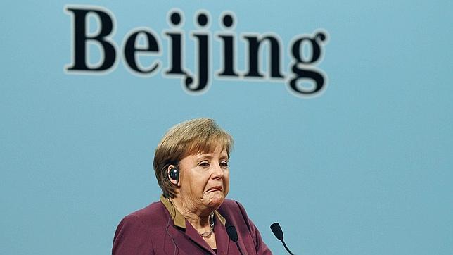 EE.UU. tiene más de 300 informes de espionaje sobre Merkel, según «Der Spiegel»