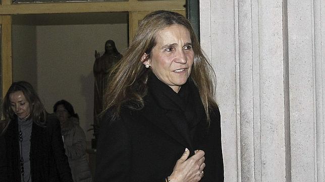 La Infanta Elena asiste al funeral por la madre de Jaime de Marichalar