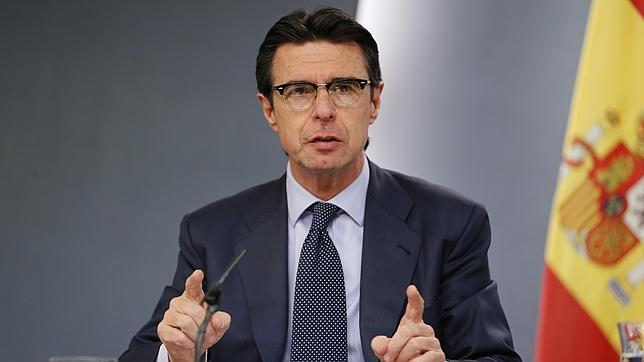 Las eléctricas devolverán en cada recibo unos 34 euros por el desfase del primer trimestre