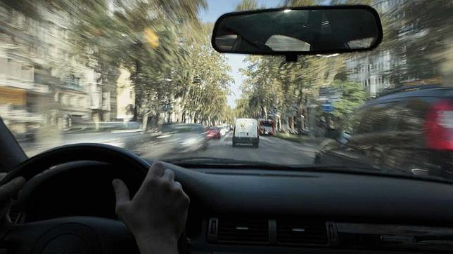 La DGT podría introducir el «reciclaje» para los conductores veteranos