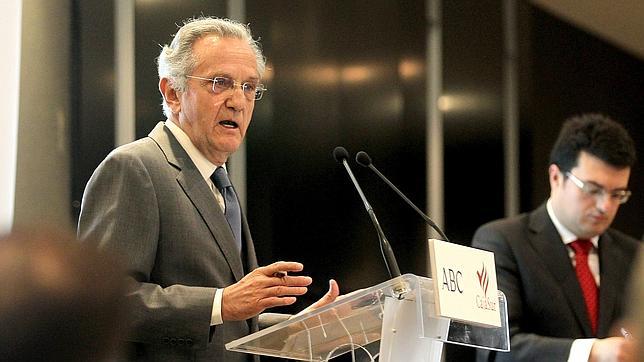 Las diez fuentes que desmienten a Pilar Urbano en su libro sobre Suárez y el Rey