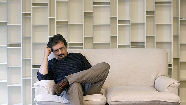 Albert Sánchez Piñol hace las Américas con el protagonista de «Victus»