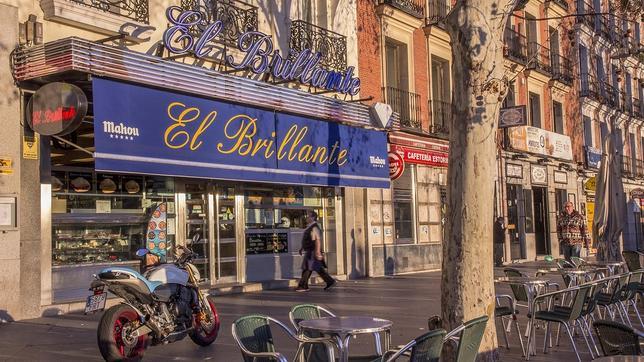 El Brillante, un clásico de los bocadillos de calamares