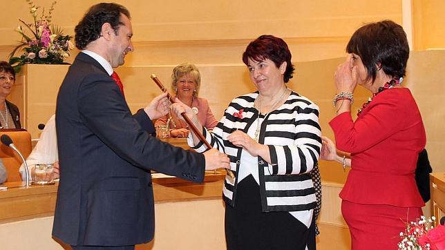 Clara Luquero se convierte en la primera alcaldesa de Segovia