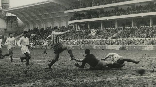 Recórd de partidos del Real Madrid marcando fuera de casa en Liga