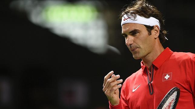 Federer lleva a Suiza a las semifinales de la Copa Davis