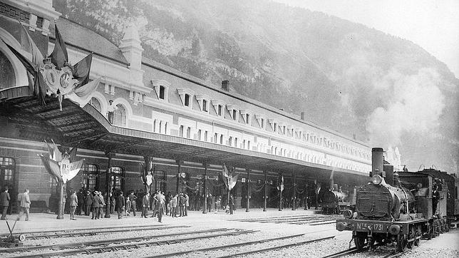 Canfranc: el viejo nido de espías que pretende despegar con el esquí