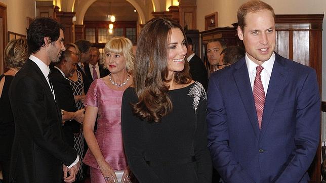 Catalina de Cambridge se suma a la moda de los looks «total black»