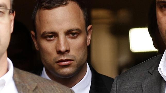 Pistorius, tras disparar a una sandía: «Es mucho más blanda que un cerebro»