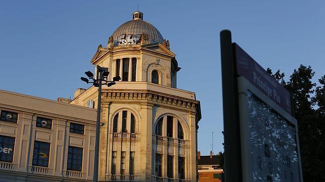 Una escalera mecánica de Renfe en Príncipe Pío lleva cuatro meses averiada