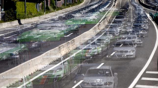 Arranca la Semana Santa con los precios de los carburantes más baratos desde 2010