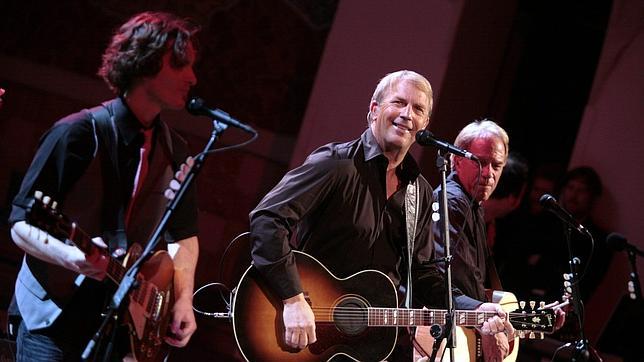 Kevin Costner actuará en Barcelona este verano con su banda Modern West