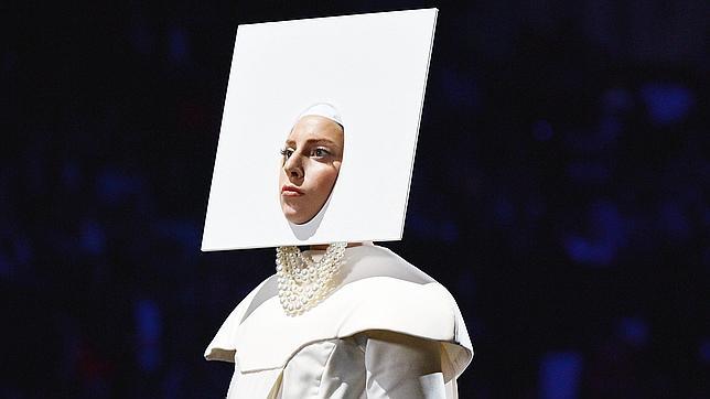 El «lifting casero» de Lady Gaga para no tener arrugas en la cara