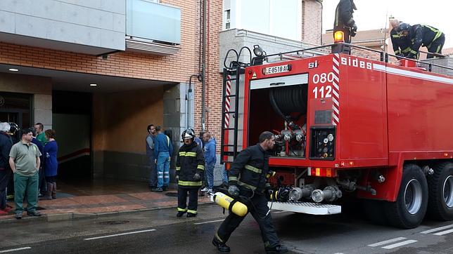 Un hombre se quema a lo bonzo y provoca una explosión en un trastero de León