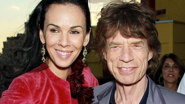 Mick Jagger intenta superar la muerte de L'Wren Scott en la isla favorita de ambos