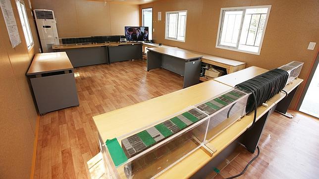 Crean un cargador inalámbrico que da poder a 40 móviles al mismo tiempo