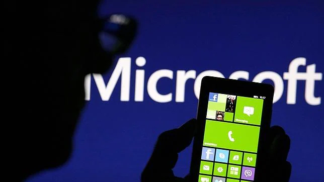 Microsoft cerrará la compra de Nokia el 25 de abril