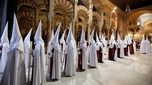 El Gobierno avala a la Iglesia como titular de la mezquita-catedral de Córdoba