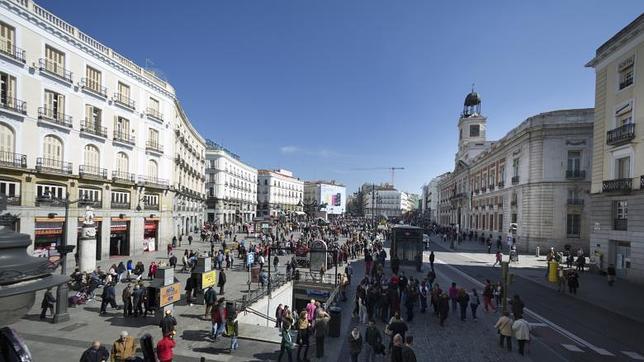 Lo que no te puedes perder en la Noche de los Libros madrileña