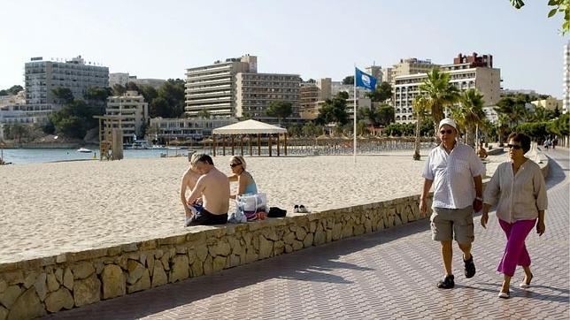 El Ayuntamiento de Palma sancionará a los falsos mendigos y a los clientes de las prostitutas