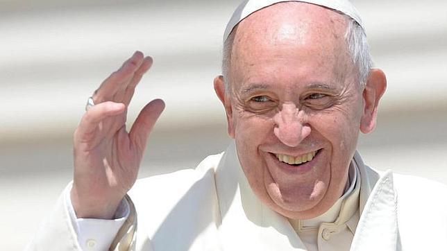 El Papa telefonea a una divorciada: «Puedes comulgar, no haces mal a nadie»