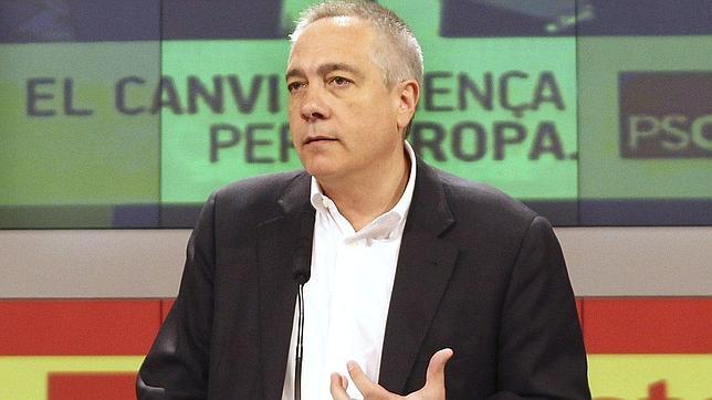 Navarro atribuye a la crispación la agresión que sufrió: «Hay insultos y miradas de odio»