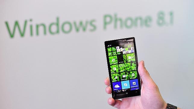 Nokia «Superman», el primer móvil de Microsoft, estaría enfocado para tomar «selfies»