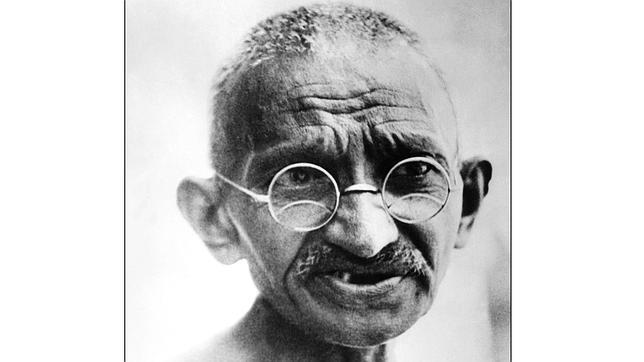 Subastan en la India dos cartas de Gandhi por un precio más bajo del esperado
