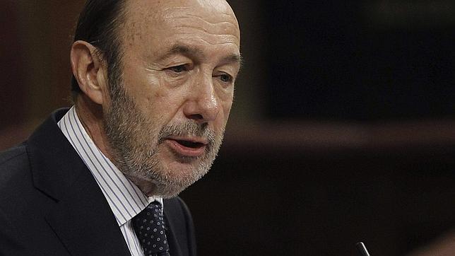 El PSOE reabre la ofensiva contra el Gobierno por las becas