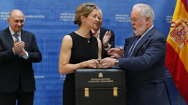 Arias Cañete lega su «dream team» a la nueva ministra de Agricultura
