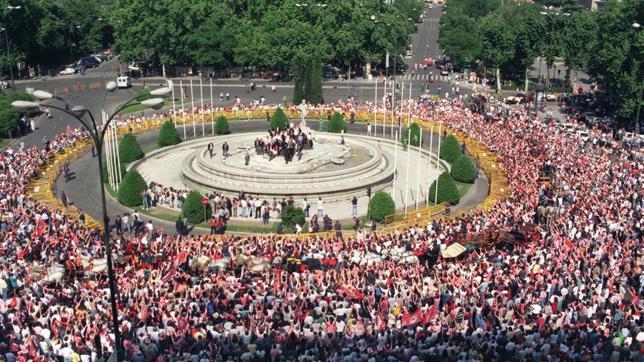 La afición atlética se concentra en Neptuno el año del doblete