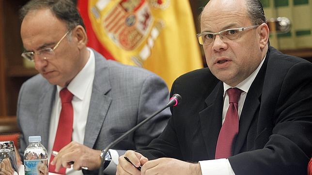 «Inseguridad jurídica» en la ley de RTVC de Coalición y PSOE