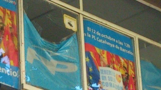 Ataque a la sede del PP en Nou Barris