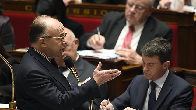 Francia activa un teléfono para denunciar a posibles yihadistas