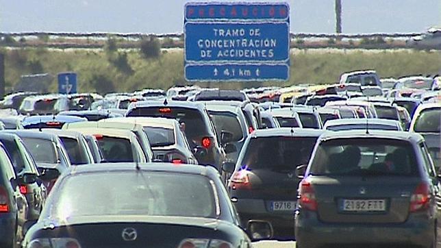 Diez muertos durante el puente de mayo, que acaba con un kilométrico atasco en Albacete