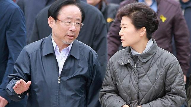 Aumentan a 242 los fallecidos confirmados por el hundimiento del Sewol