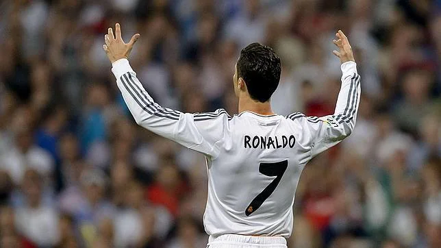 El gol de Cristiano Ronaldo con la espuela mantiene al Real Madrid en la pelea