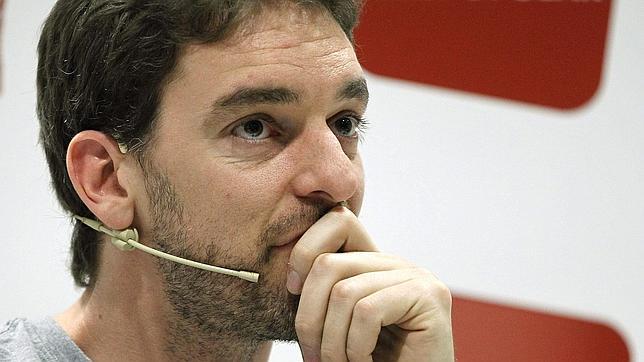 Pau Gasol: «Kobe me ha pedido que me quede en los Lakers»