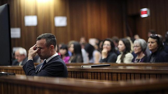 Se reanuda el juicio contra Oscar Pistorius por el asesinato de Reeva Steenkamp