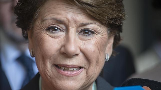 El Banco Europeo de Inversiones inicia el trámite para relevar a Magdalena Álvarez