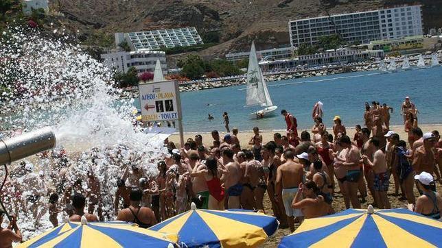 Canarias recibe el domingo una ola de calor africano con temperaturas de hasta 37 grados