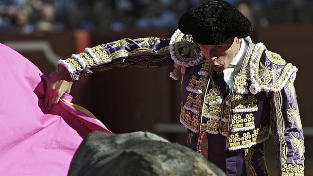 Feliz torería de Antonio Ferrera en Sevilla