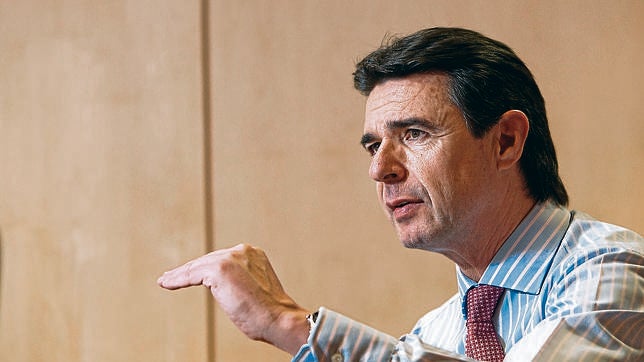 José Manuel Soria: «Trabajamos para tener cuanto antes una hoja de ruta que permita revitalizar la industria»