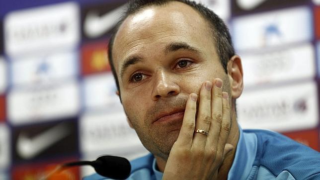 Iniesta: «Es muy fuerte jugarse la Liga en 90 minutos; sería brutal conseguirla»