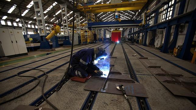 El naval gallego respira con todos sus astilleros negociando contratos